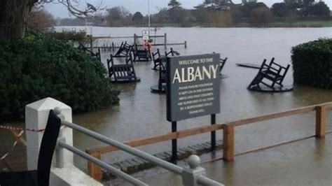 flood warnings in surrey
